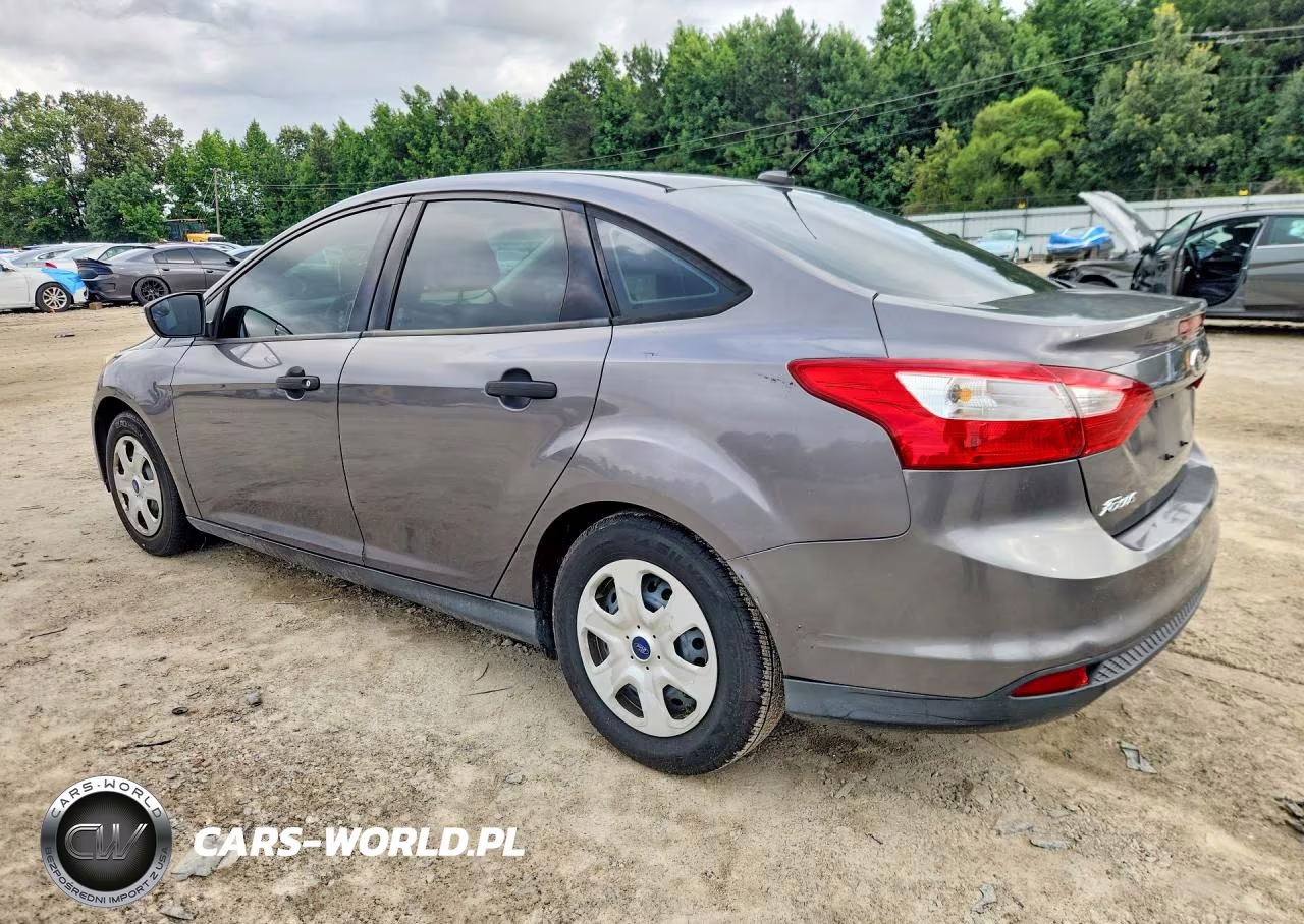 2012 Ford Focus S VIN:1FAHP3E2XCL321353 - 2