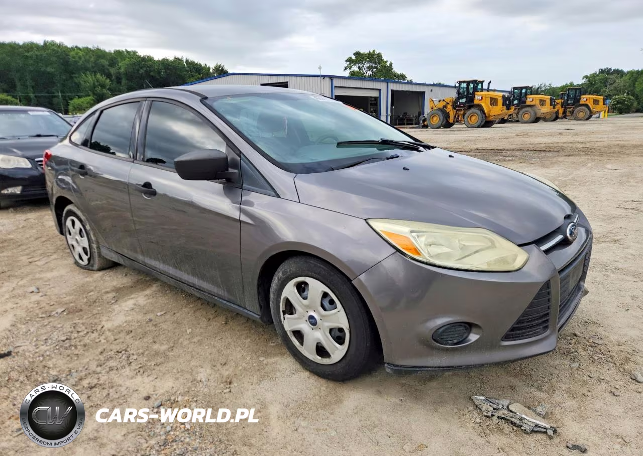 2012 Ford Focus S VIN:1FAHP3E2XCL321353 - 4