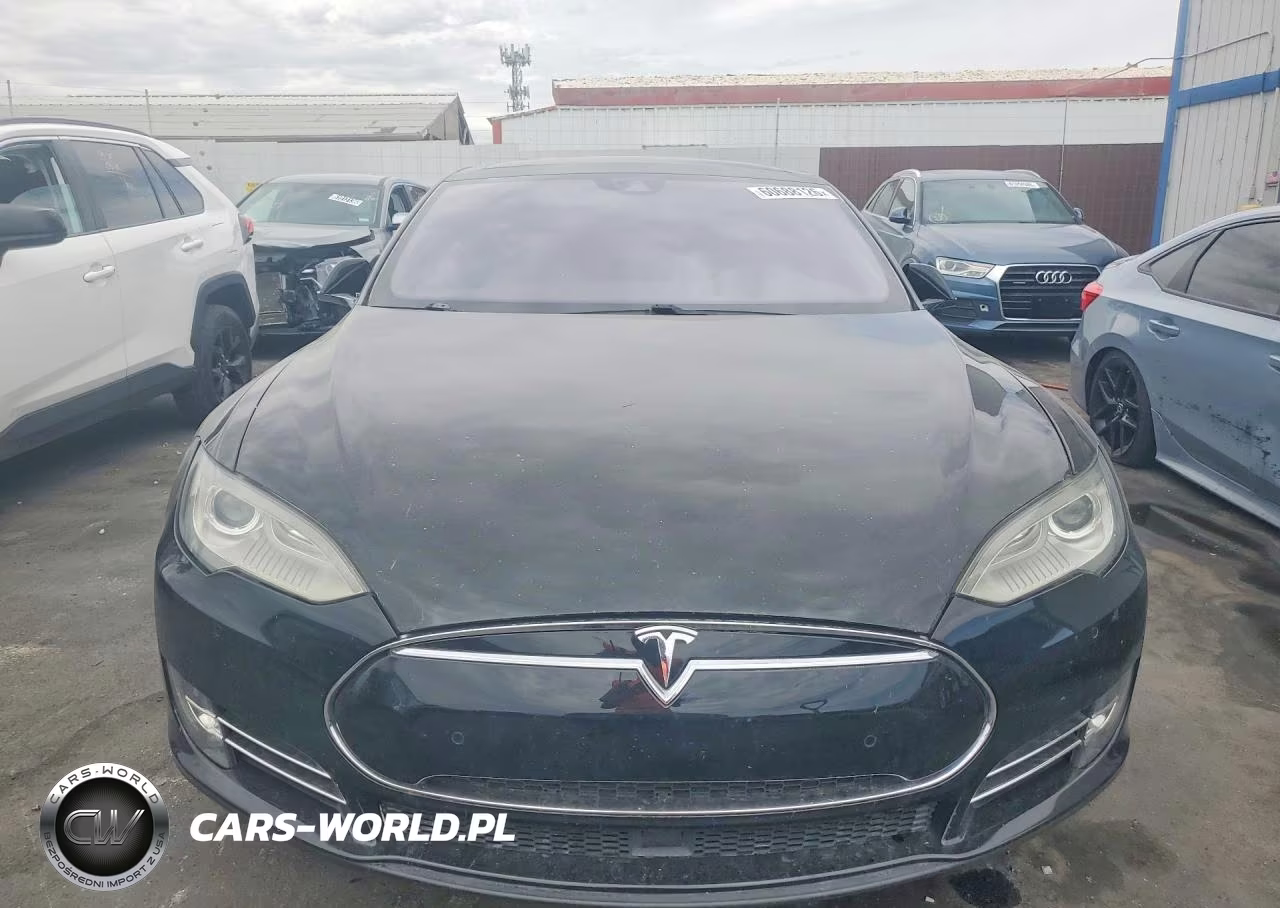 2015 Tesla Model S VIN:5YJSA1E19FF116174 - 5