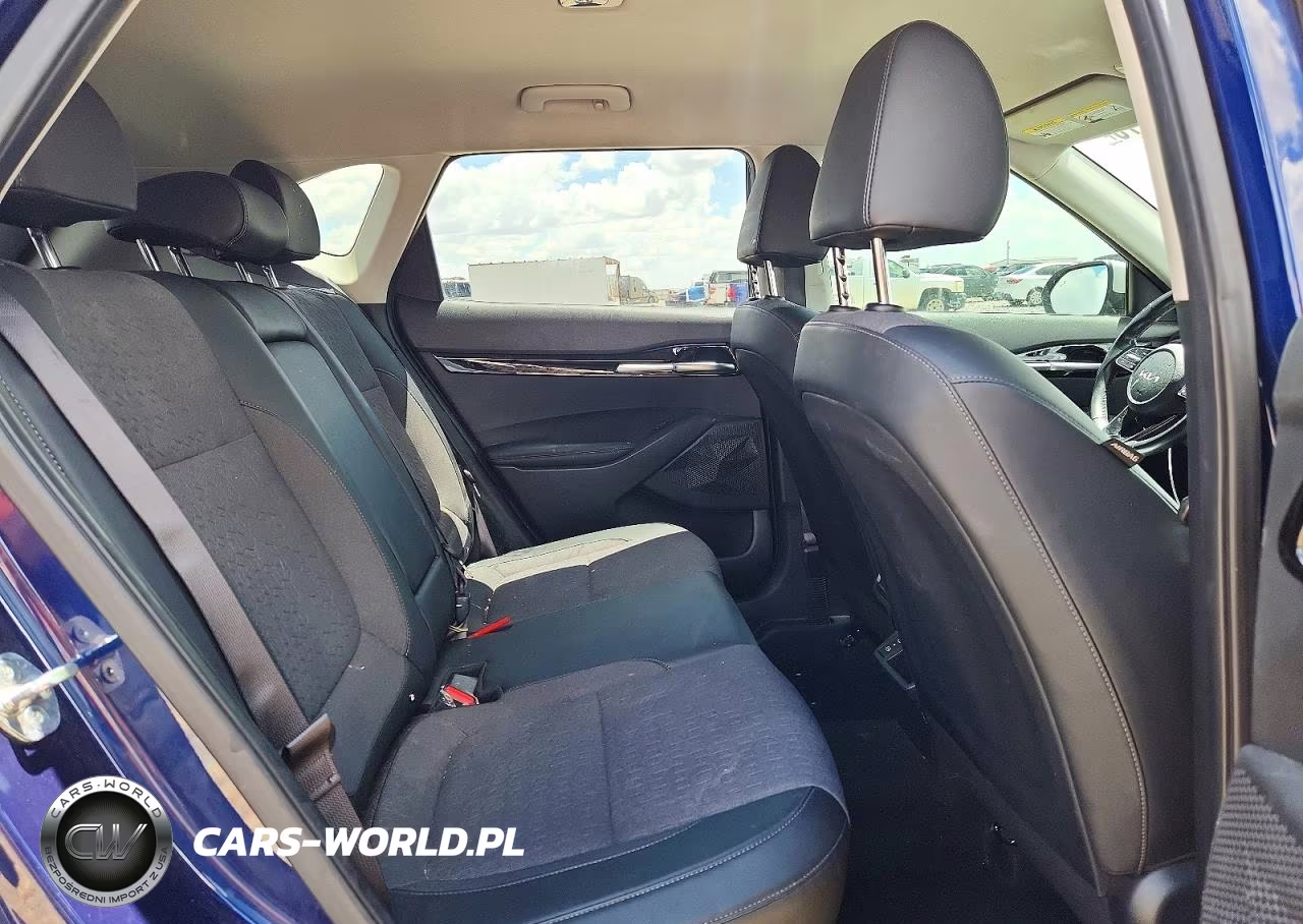 2024 Kia Seltos S VIN:KNDEU2AA0R7587589 - 11