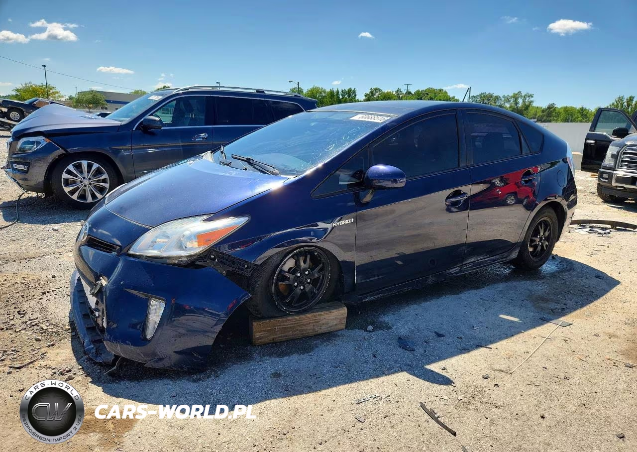2013 Toyota Prius Four – zdjęcie 1 z 14