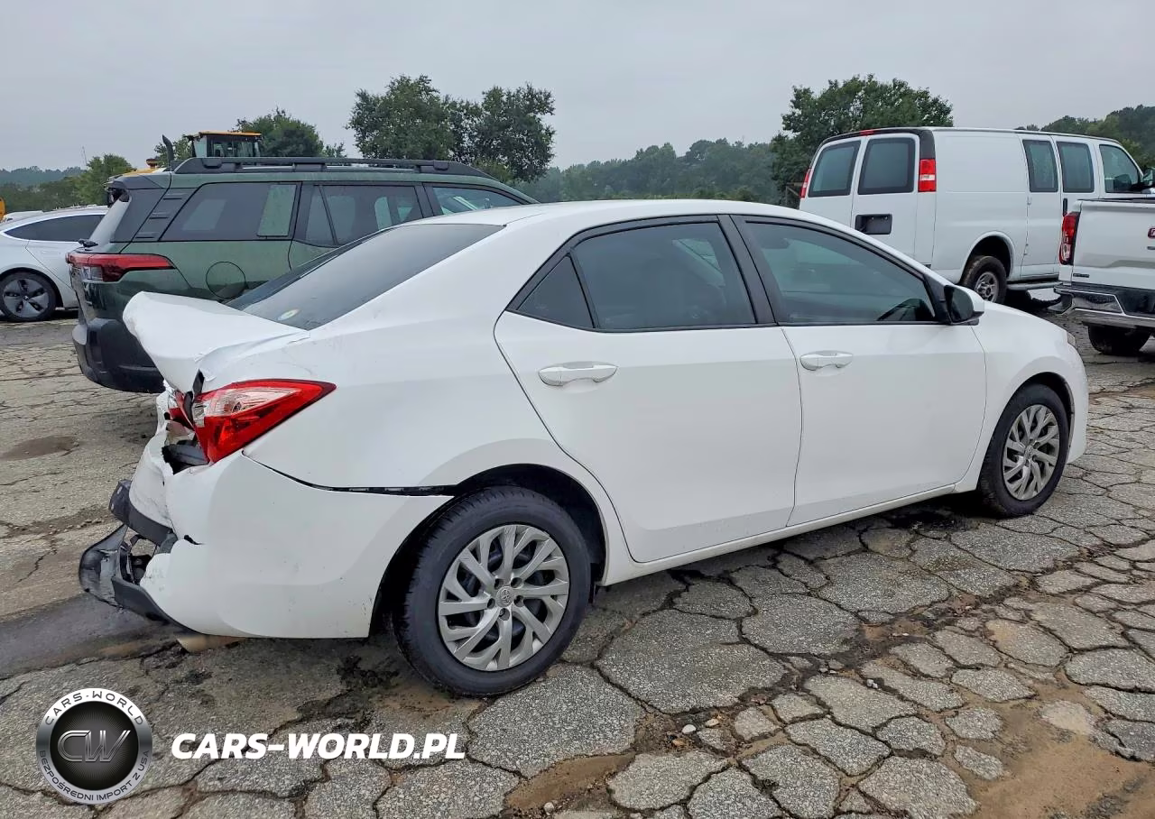 2019 Toyota Corolla Le VIN:2T1BURHE6KC209933 - 3