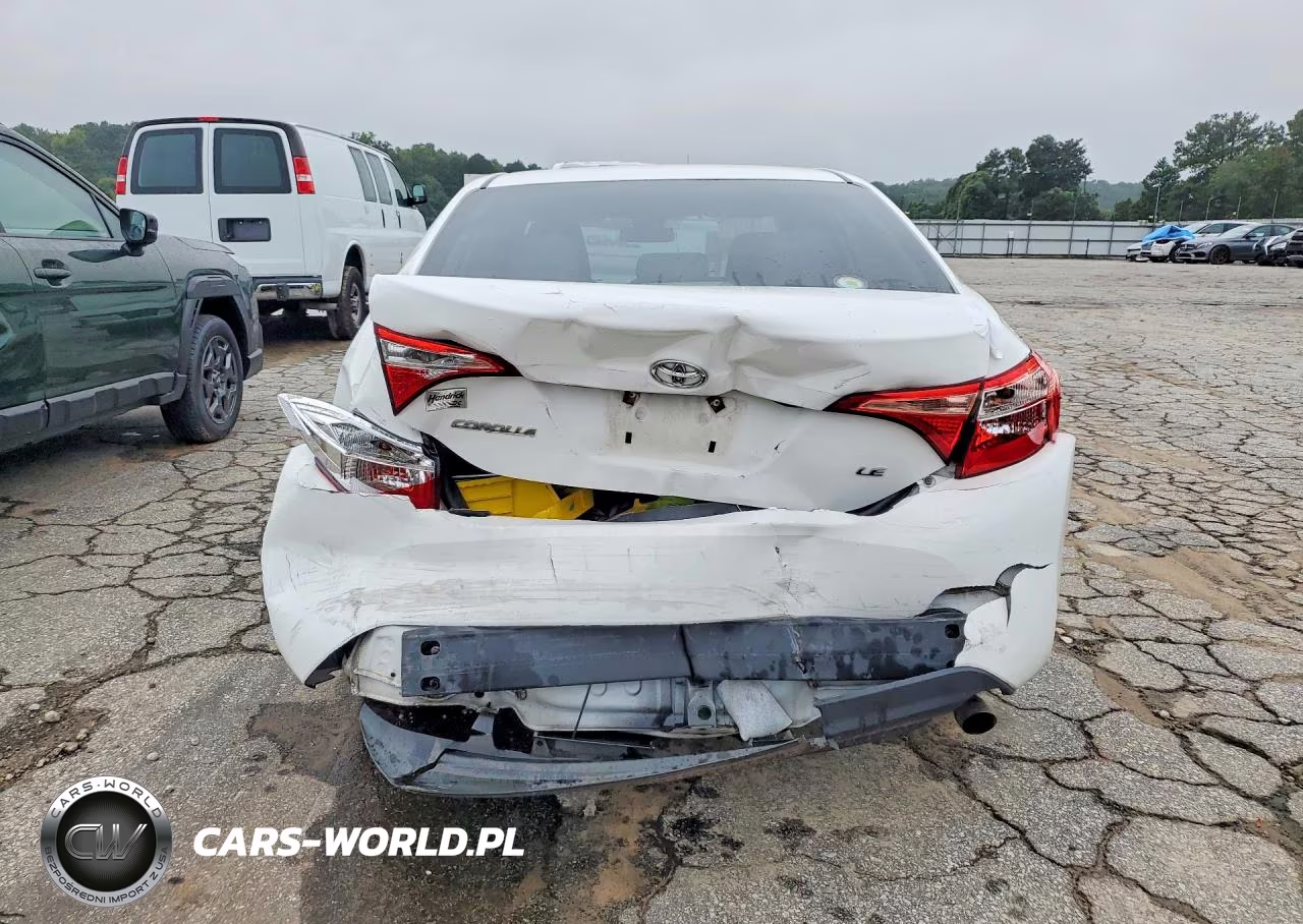 2019 Toyota Corolla Le VIN:2T1BURHE6KC209933 - 6
