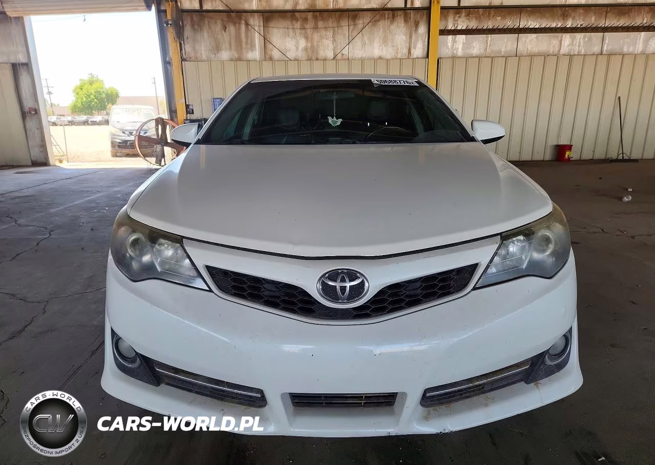 2014 Toyota Camry Se Sport VIN:4T1BF1FK0EU454122 - 5