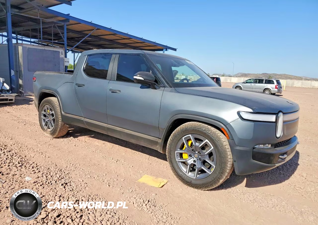2022 Rivian R1T Launch Edition VIN:7FCTGAAL1NN006224 - 4
