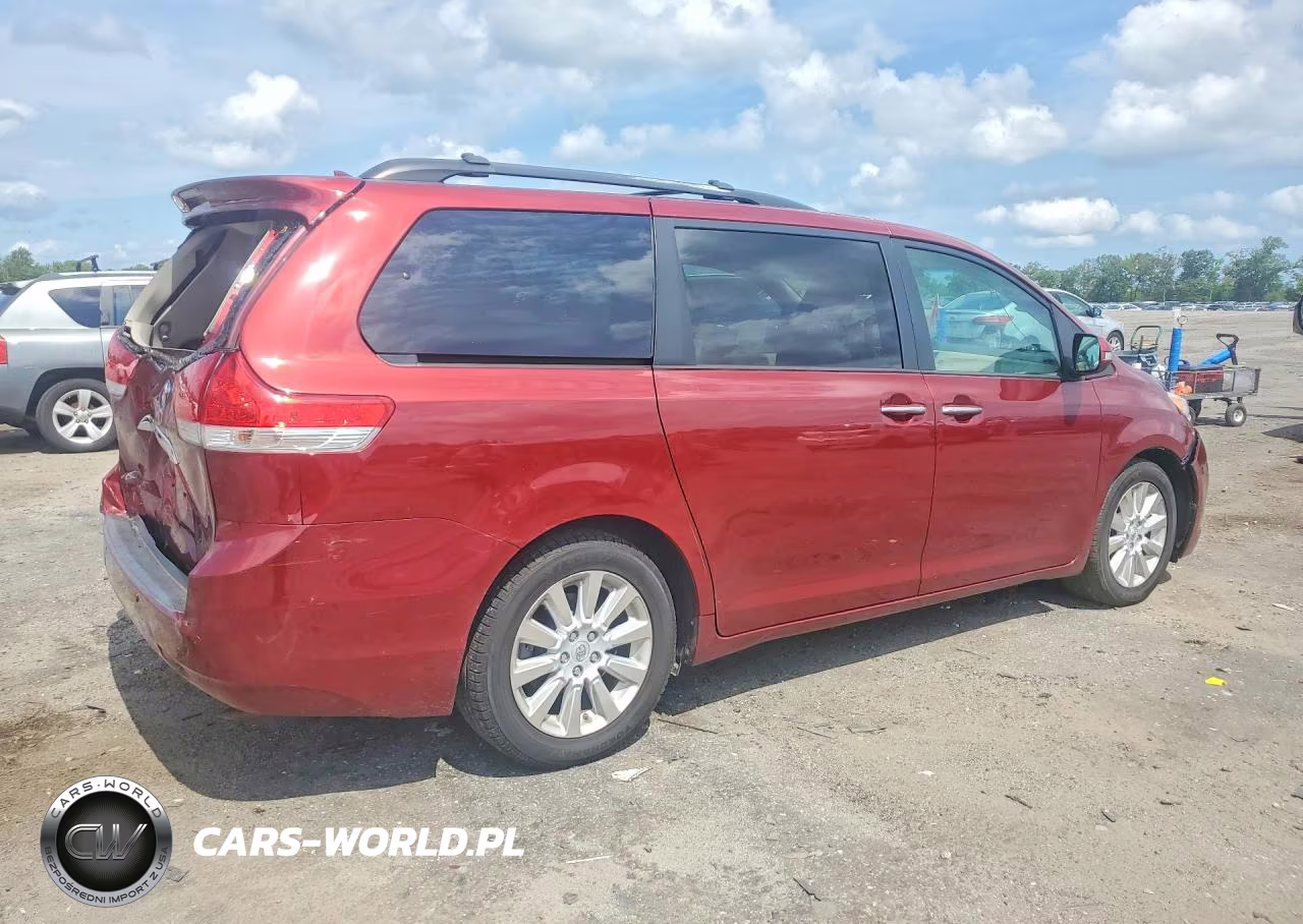 2013 Toyota Sienna Limited 7-Passenger VIN:5TDYK3DC4DS280222 - 3