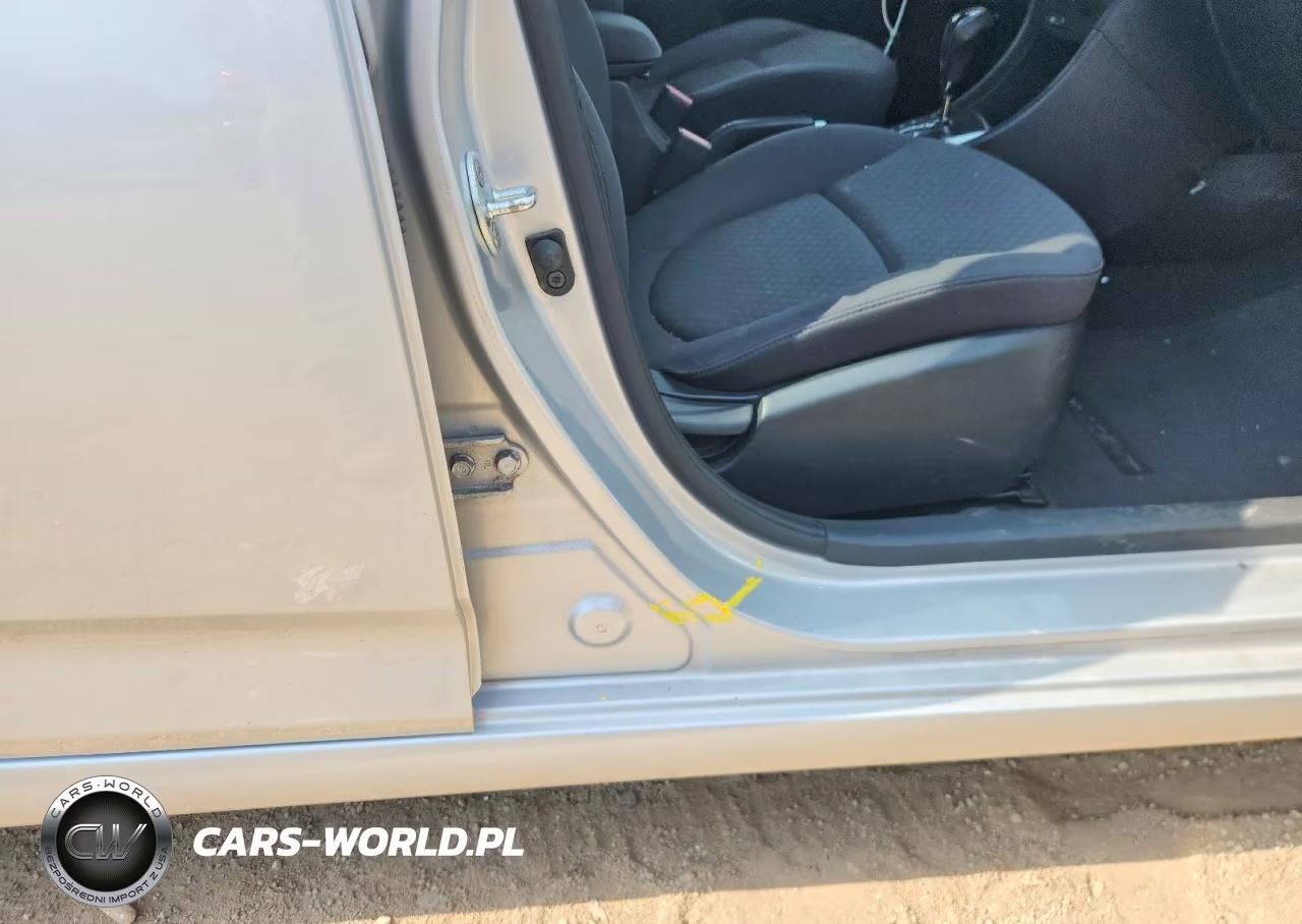 2013 Hyundai Accent Se VIN:KMHCU5AE1DU061232 - 12