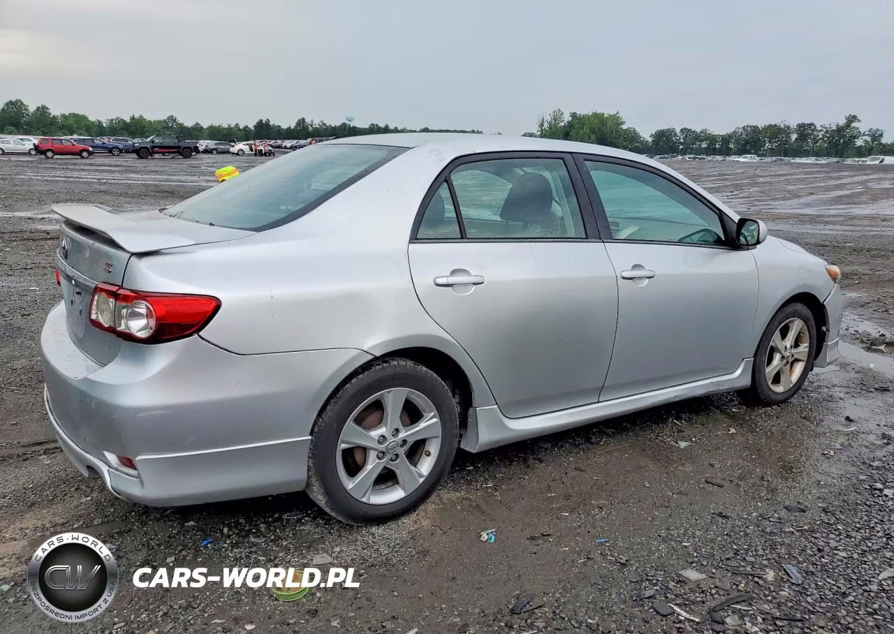 2013 Toyota Corolla S VIN:5YFBU4EE8DP132041 - 3