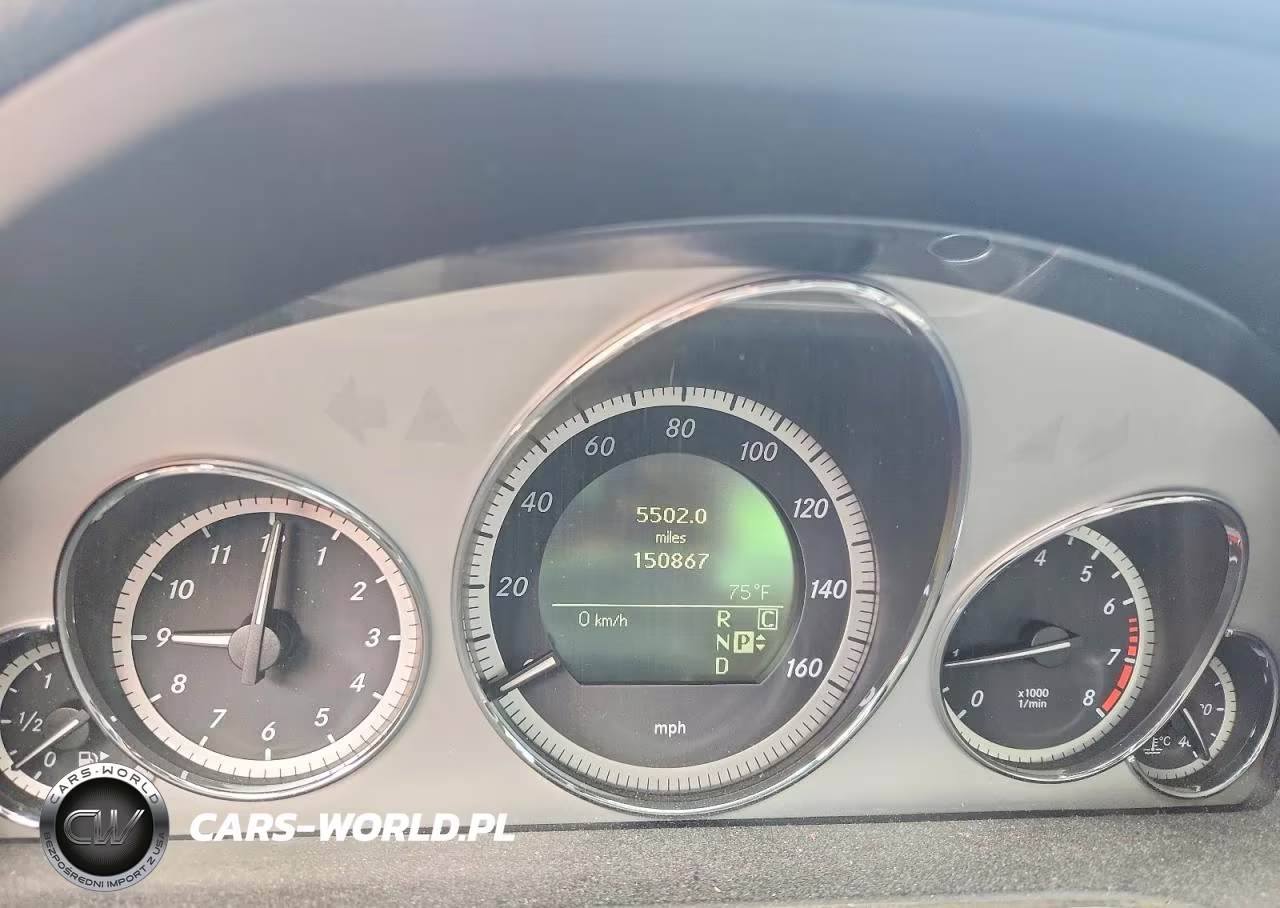 2010 Mercedes-Benz E 350 VIN:WDDHF5GB2AA135729 - 9