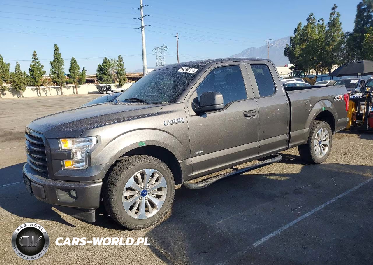 2017 Ford F150 Super Cab – zdjęcie 1 z 12