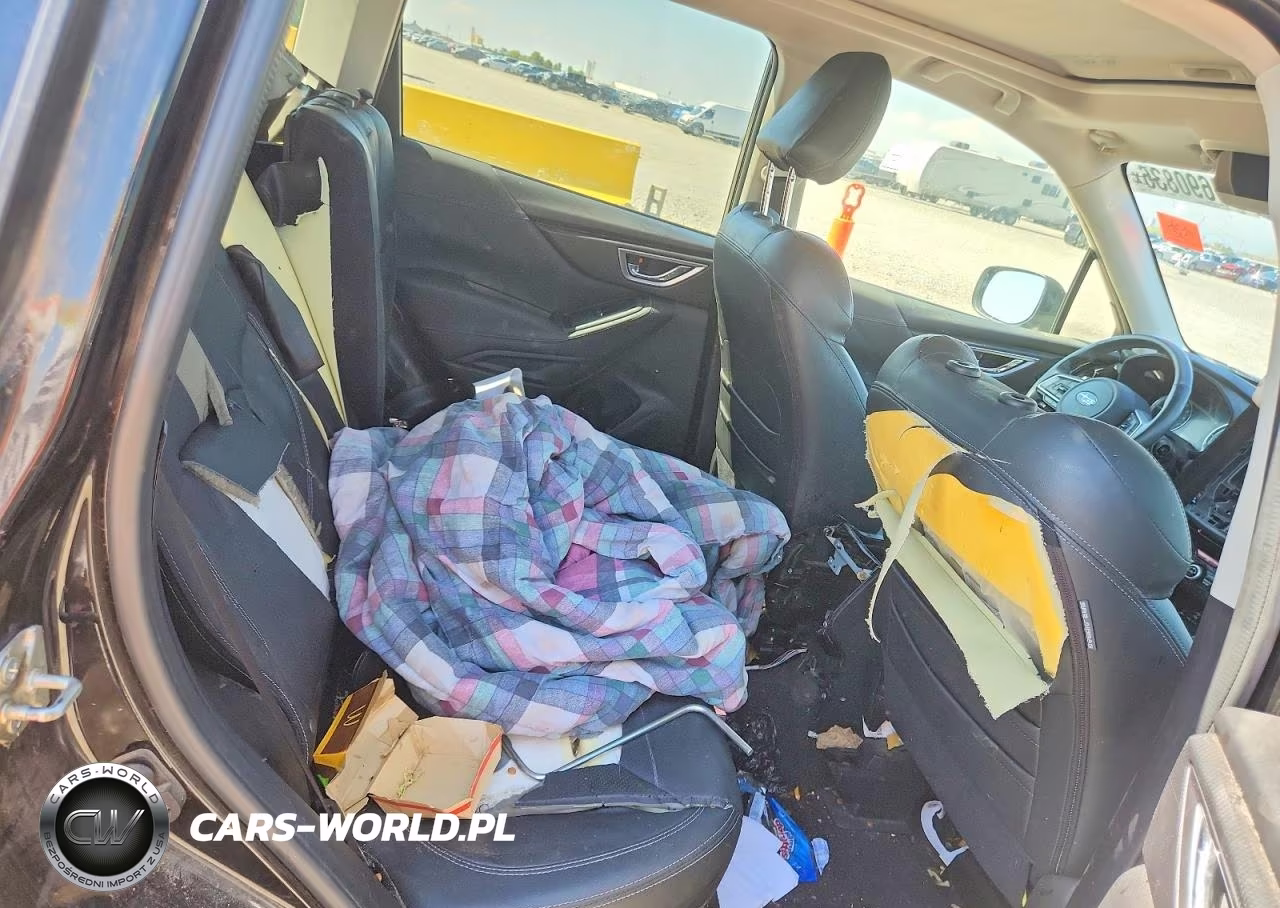2019 Subaru Forester Touring VIN:JF2SKAWC6KH572254 - 11