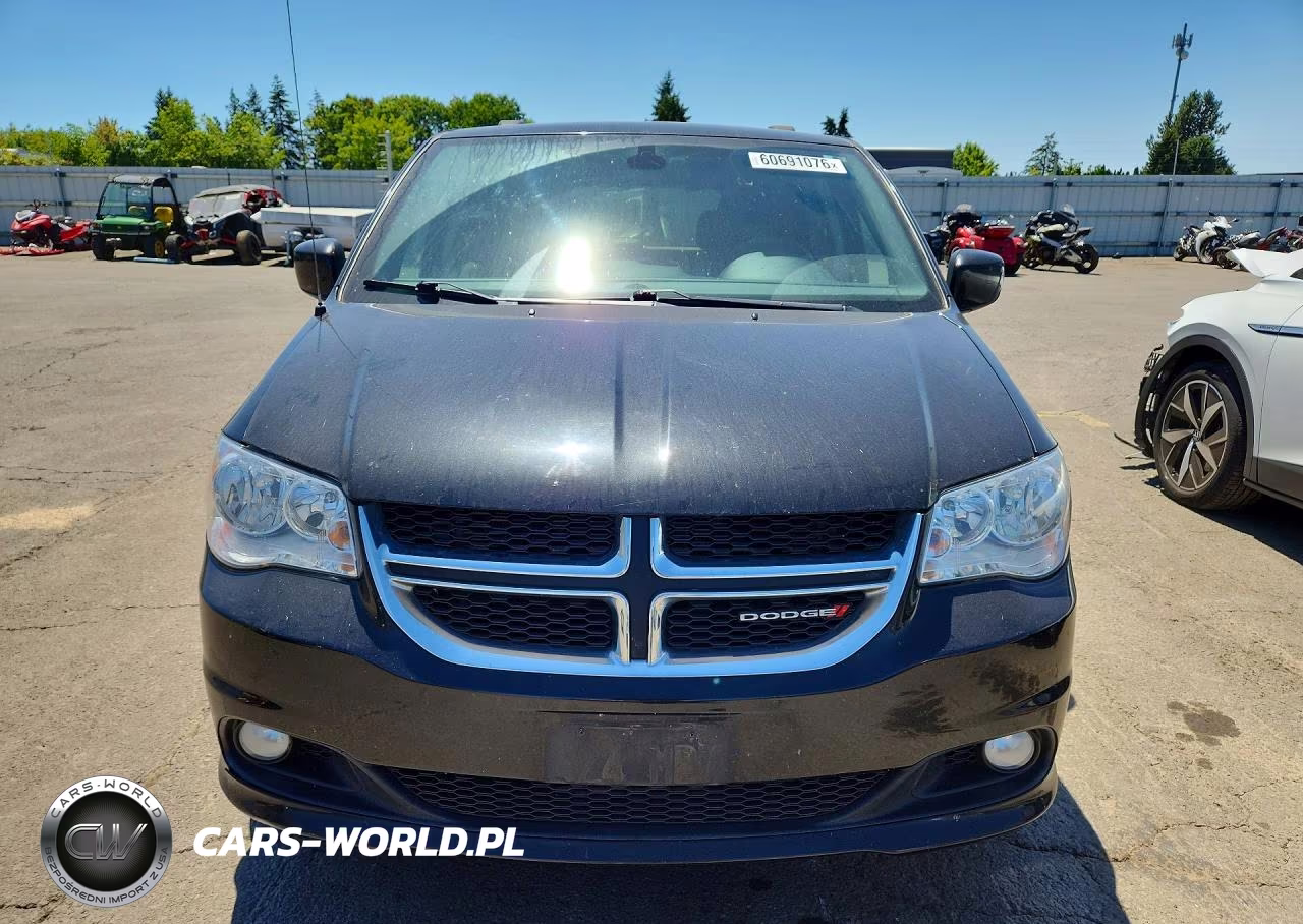 2018 Dodge Grand Caravan Sxt VIN:2C4RDGCG5JR265484 - 5