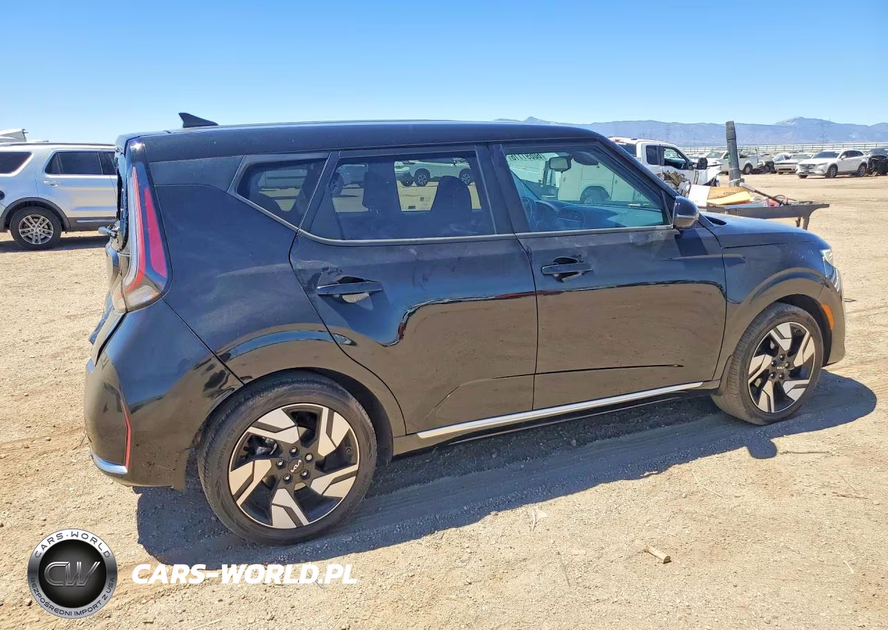 2025 Kia Soul Gt Line VIN:KNDJ53AU5S7922752 - 3