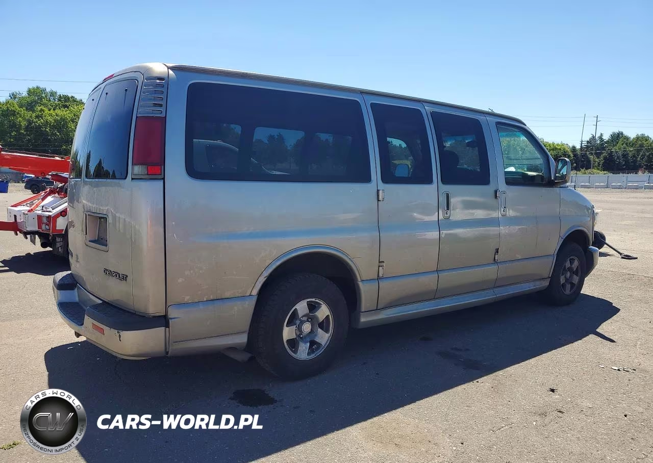 2002 Chevrolet Express G1500 VIN:1GBFG65R121102649 - 3