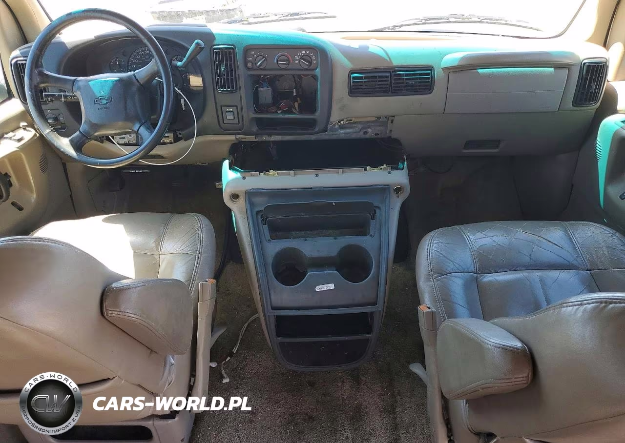 2002 Chevrolet Express G1500 VIN:1GBFG65R121102649 - 8