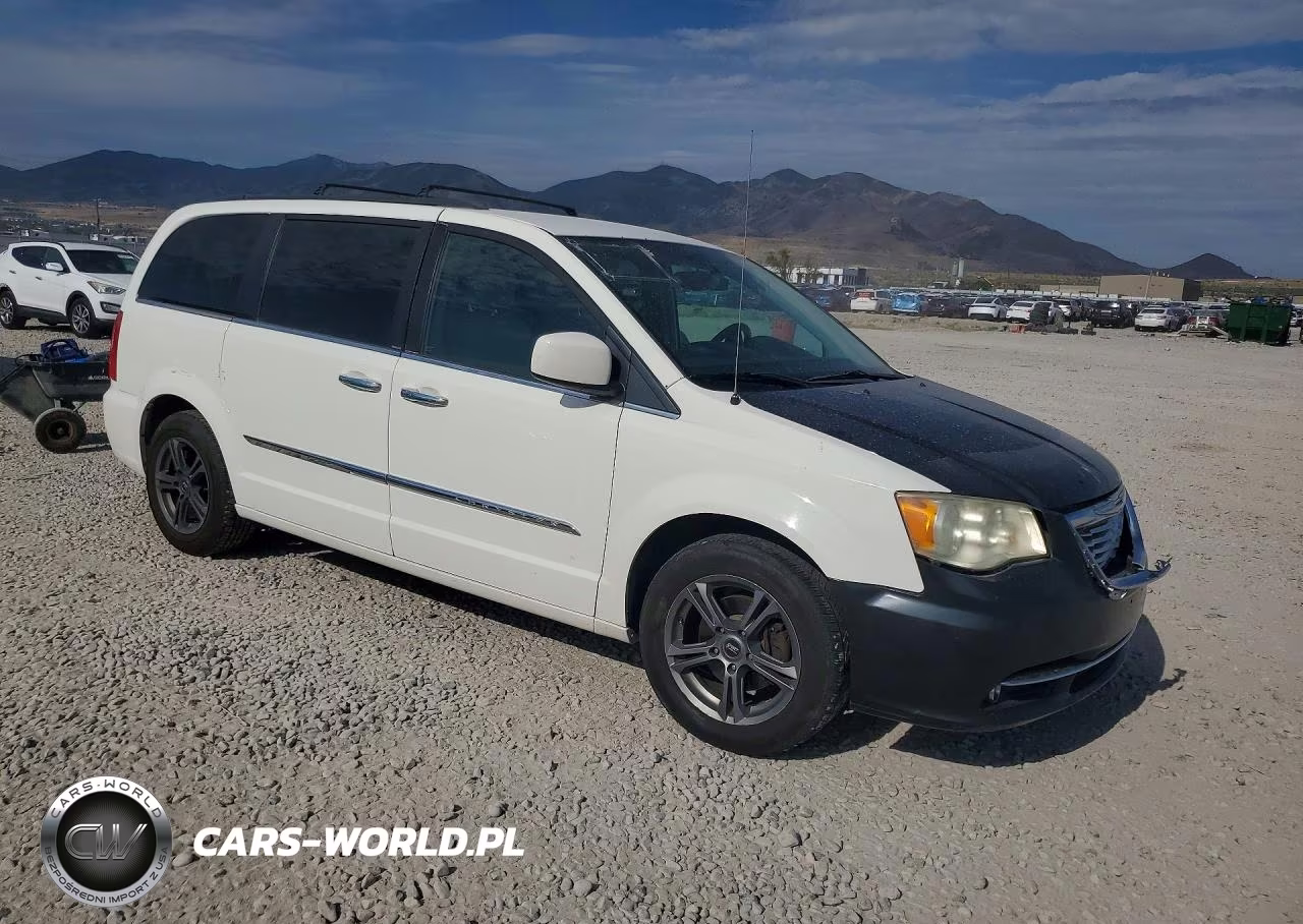 2012 Chrysler Town & Country Touring VIN:2C4RC1BG0CR138839 - 4