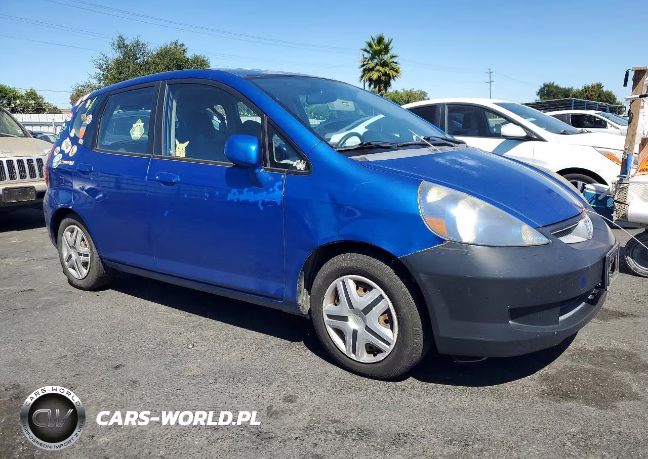 2007 Honda Fit VIN:JHMGD38417S013963 - 4