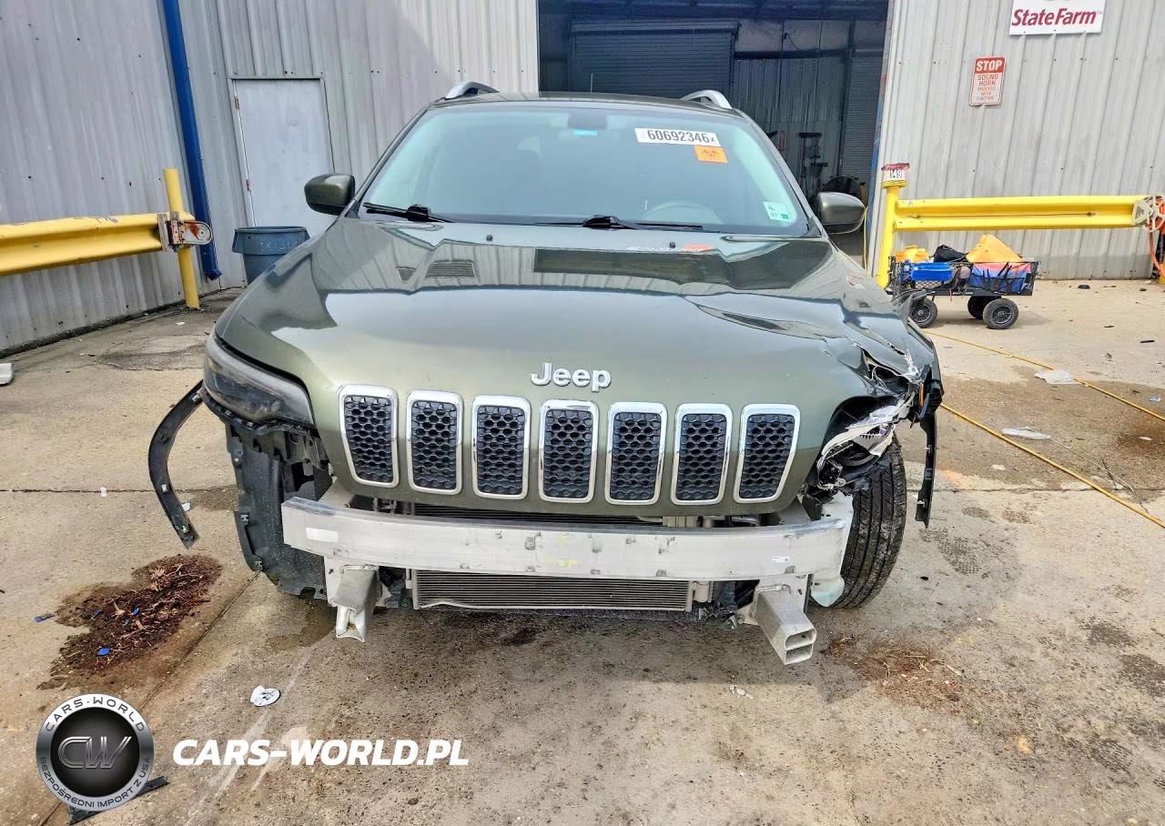 2019 Jeep Cherokee Latitude VIN:1C4PJLCB1KD286270 - 5
