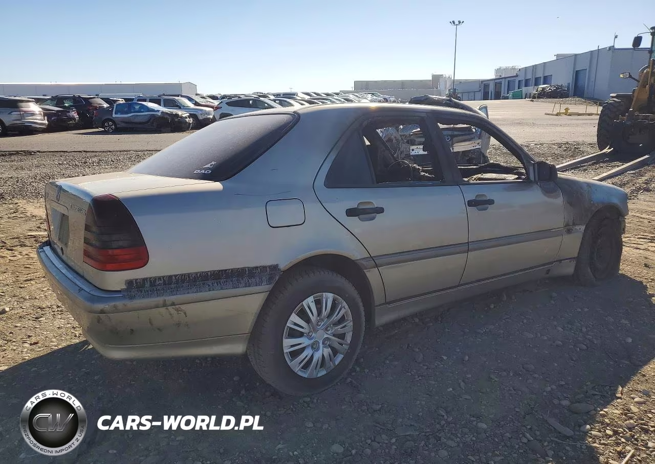 1999 Mercedes-Benz C 230 VIN:WDBHA24G1XF861891 - 3