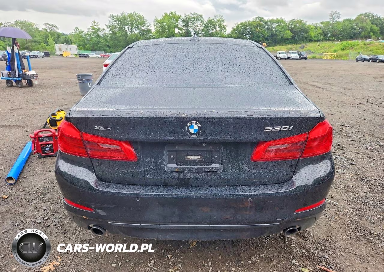 2018 BMW 530 Xi VIN:WBAJA7C51JWA72440 - 6
