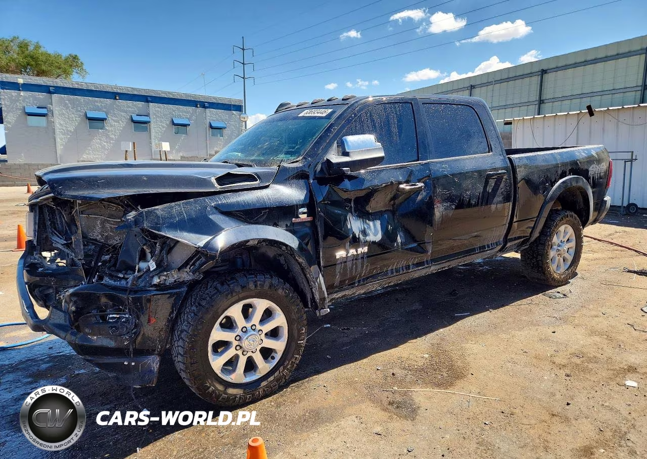 2022 Ram 2500 Laramie VIN:3C6UR5FL8NG229915 - 1