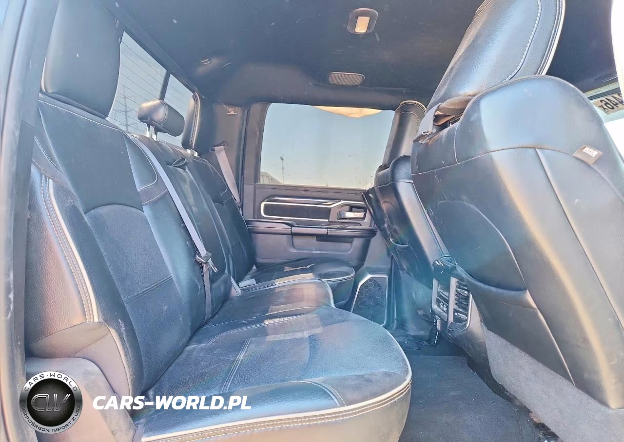 2022 Ram 2500 Laramie VIN:3C6UR5FL8NG229915 - 10