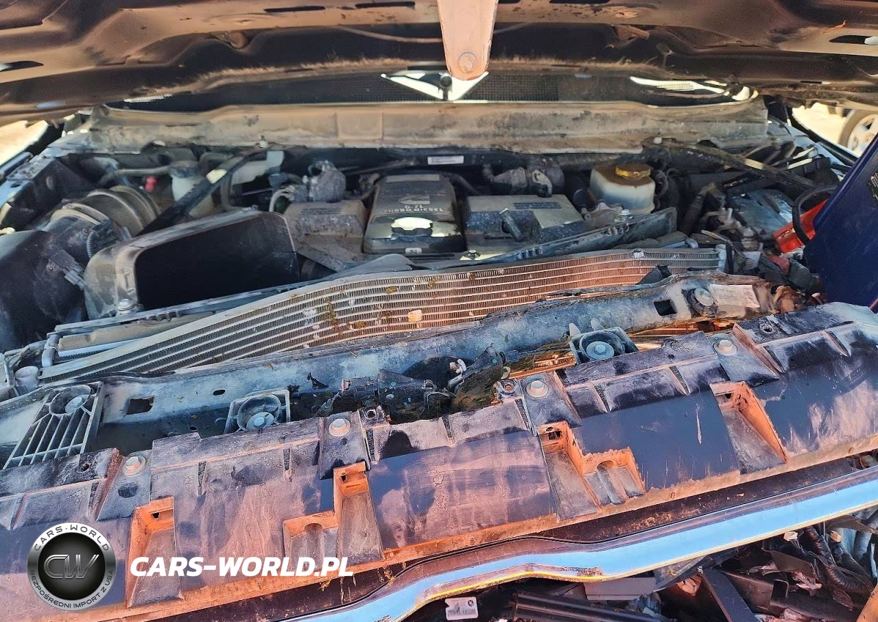 2022 Ram 2500 Laramie VIN:3C6UR5FL8NG229915 - 11