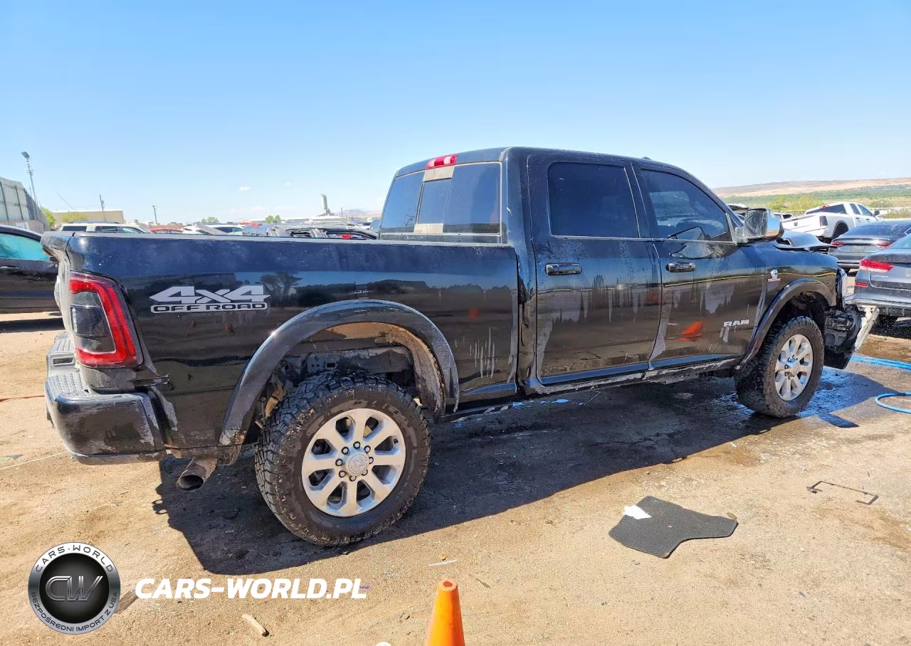 2022 Ram 2500 Laramie VIN:3C6UR5FL8NG229915 - 3