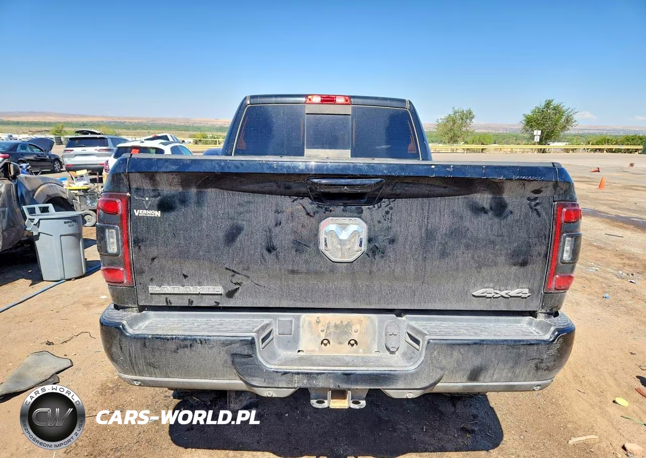 2022 Ram 2500 Laramie VIN:3C6UR5FL8NG229915 - 6