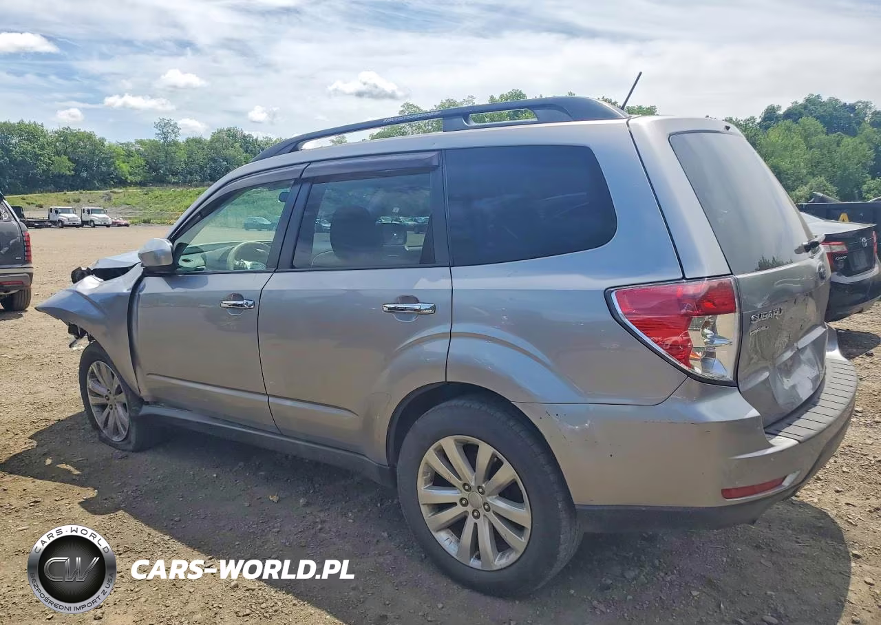 2011 Subaru Forester 2.5X Premium VIN:JF2SHADC8BH764910 - 2