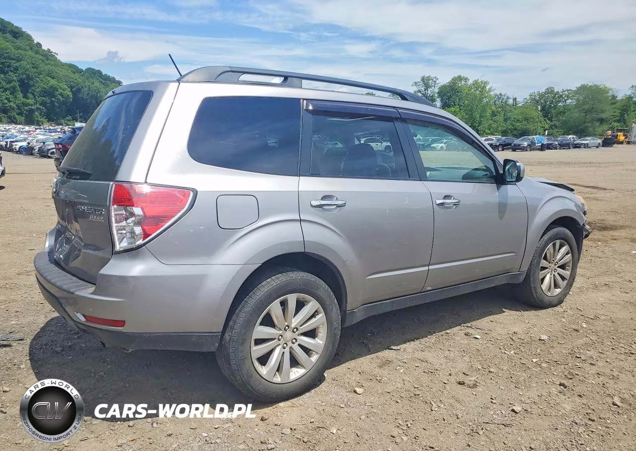 2011 Subaru Forester 2.5X Premium VIN:JF2SHADC8BH764910 - 3