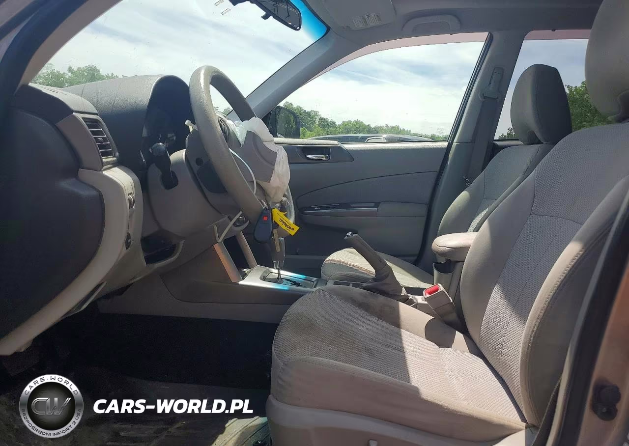 2011 Subaru Forester 2.5X Premium VIN:JF2SHADC8BH764910 - 7
