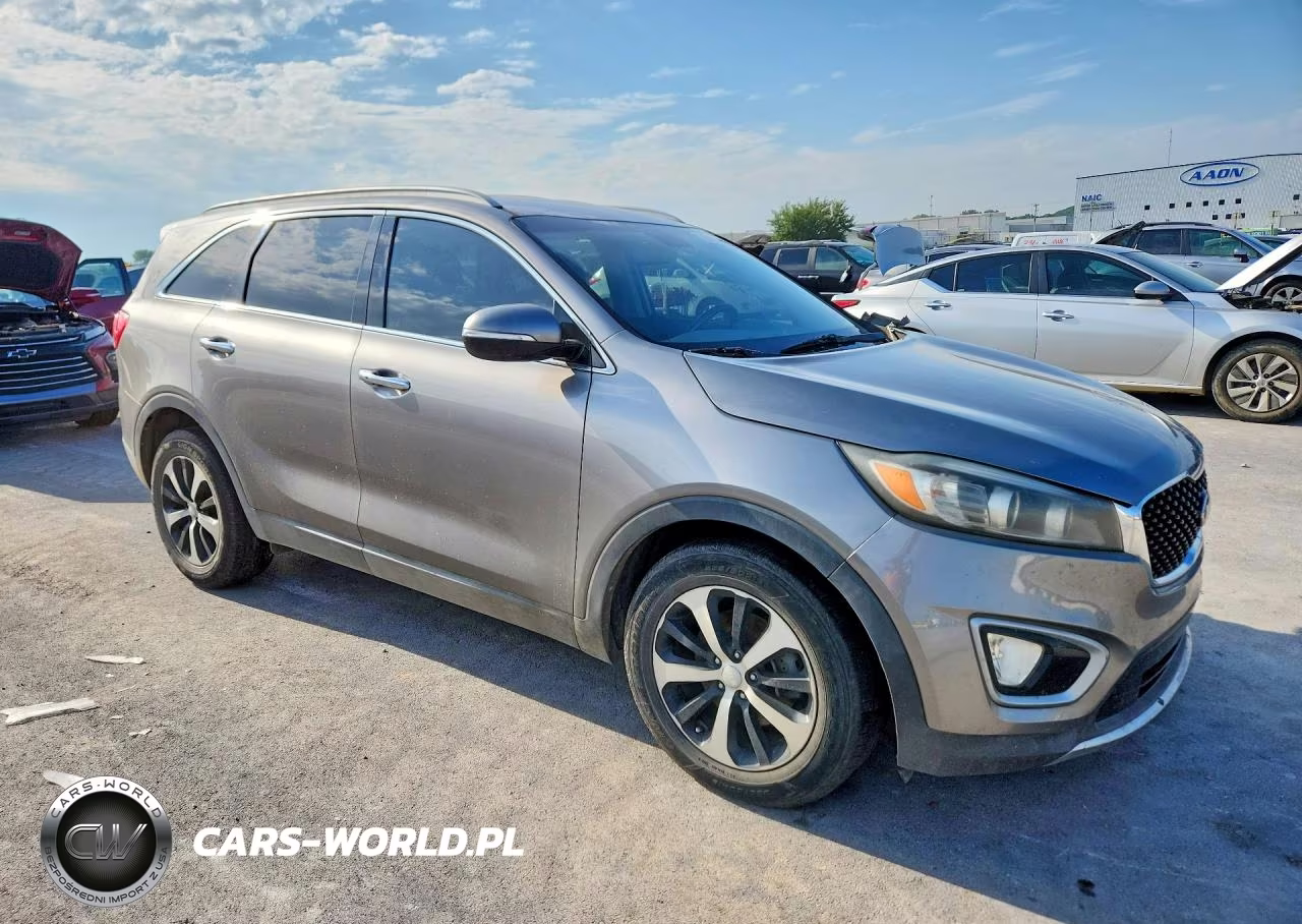 2018 Kia Sorento Ex VIN:5XYPH4A15JG408785 - 4
