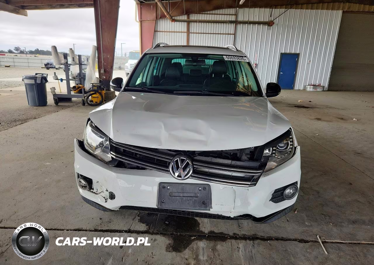 2017 Volkswagen Tiguan Sport VIN:WVGUV7AX0HK037522 - 5