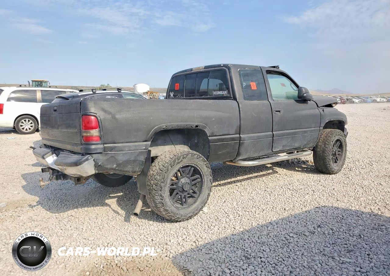 1996 Dodge Ram 1500 VIN:3B7HF13Z5TG169352 - 3