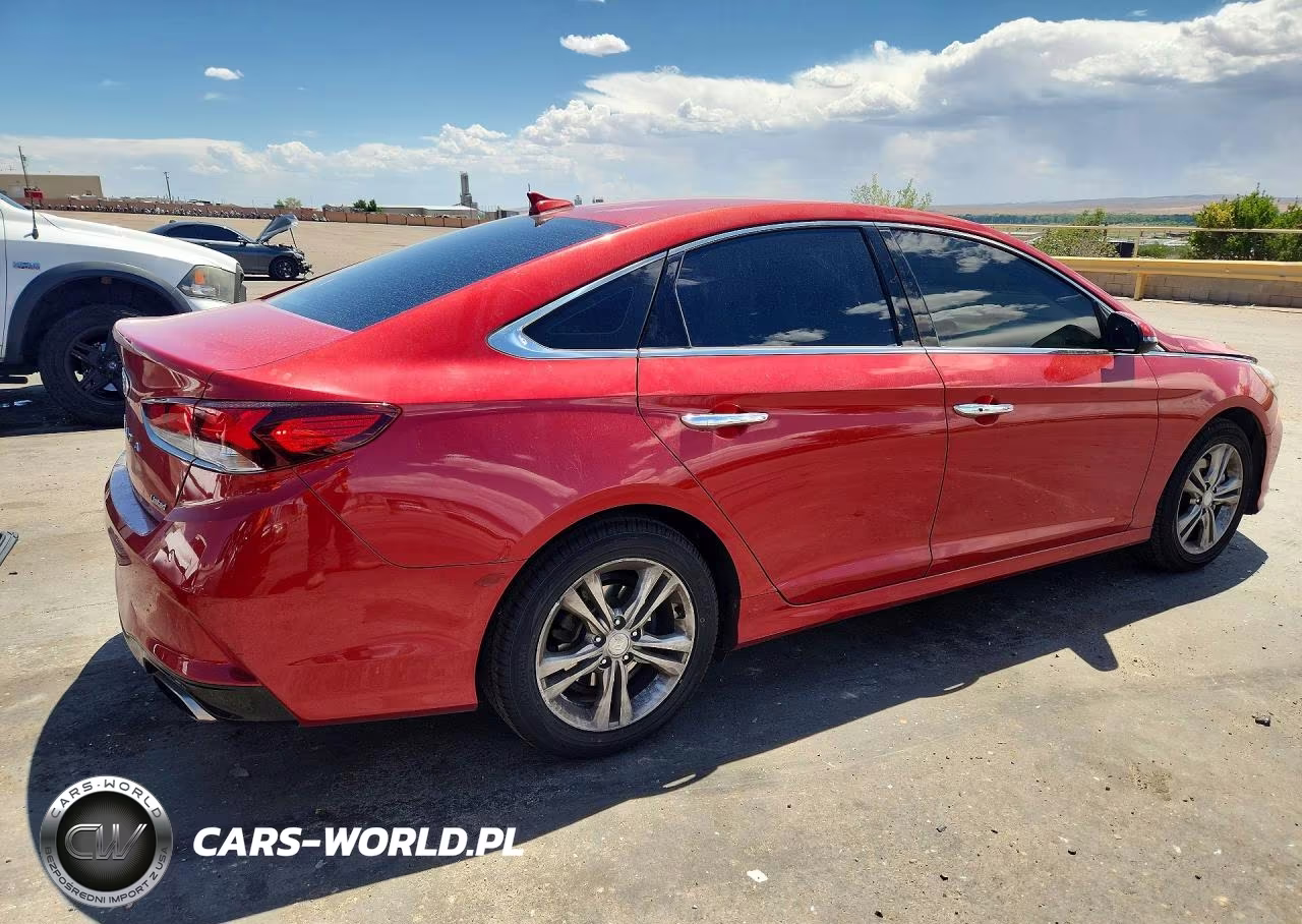 2018 Hyundai Sonata Limited VIN:5NPE34AF7JH708497 - 3