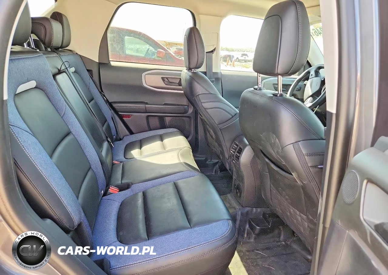 2025 Ford Bronco Sport Outer Banks VIN:3FMCR9CN7SRE69891 - 10