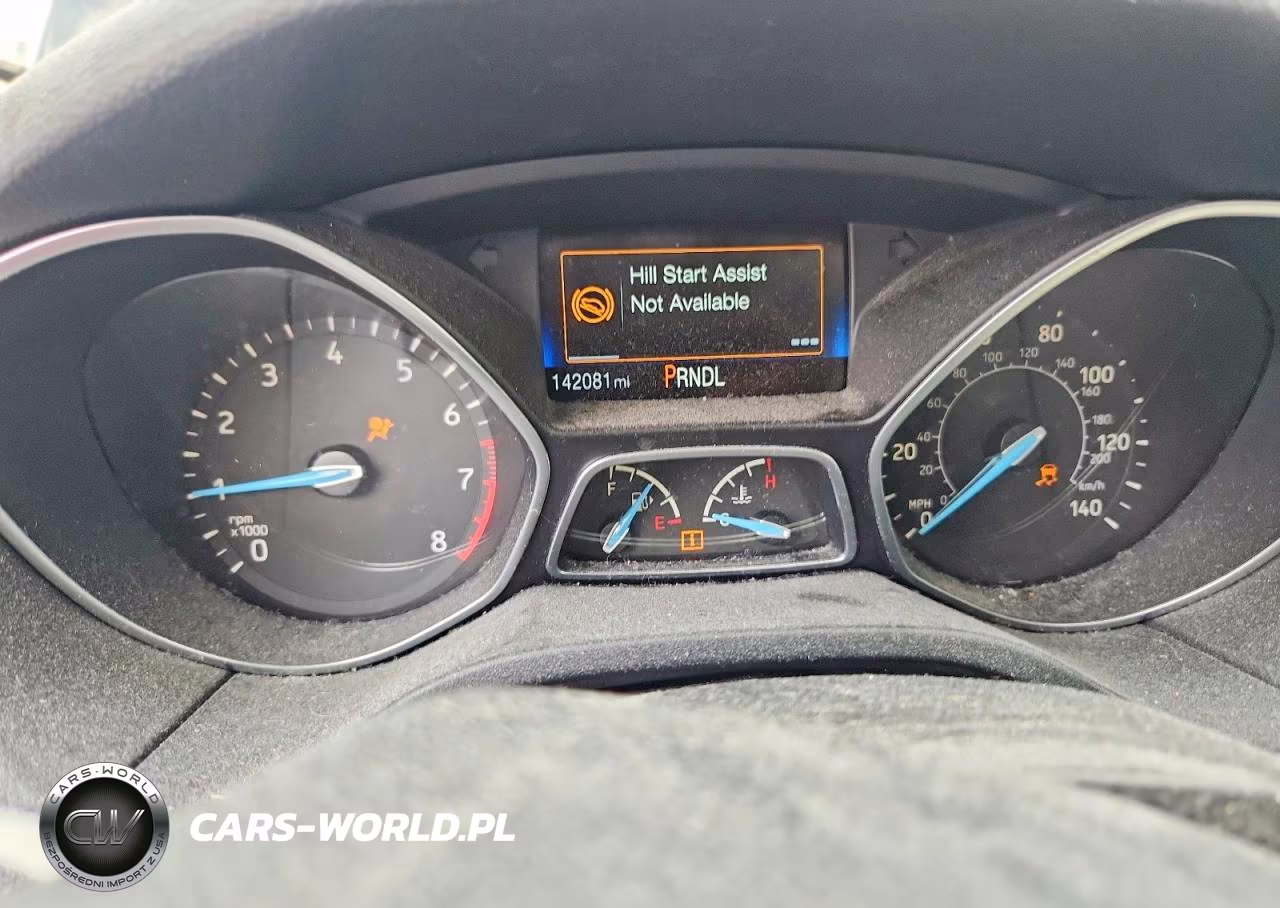 2016 Ford Focus Se VIN:1FADP3F27GL284264 - 9