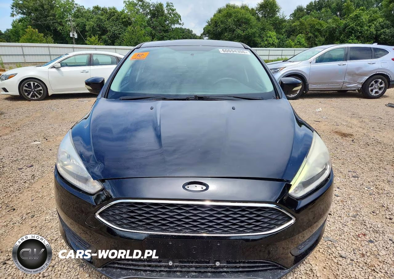 2018 Ford Focus Titanium VIN:1FADP3J22JL203346 - 5