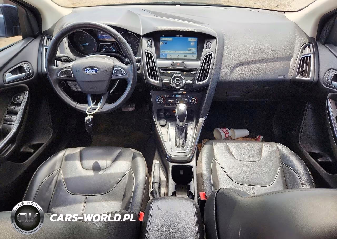 2018 Ford Focus Titanium VIN:1FADP3J22JL203346 - 8