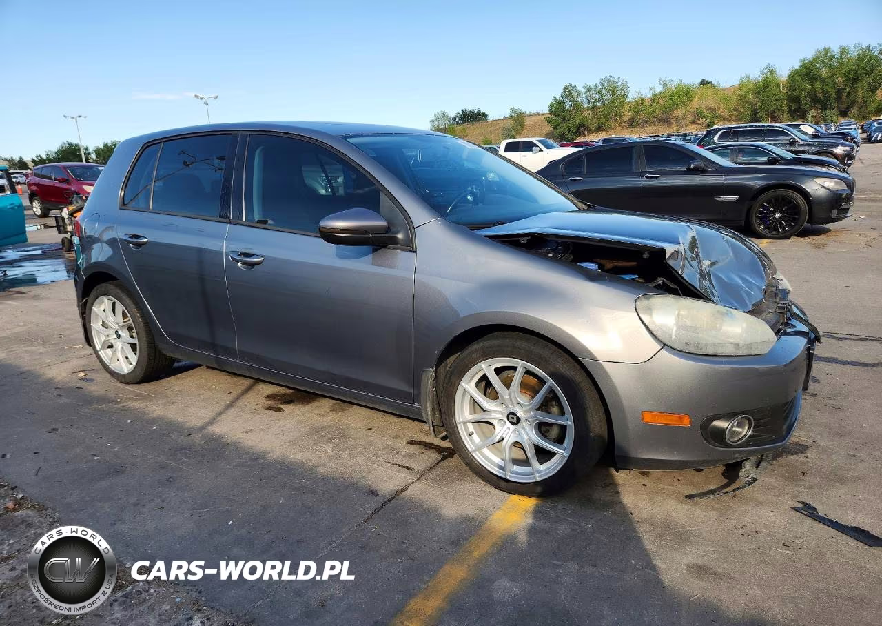 2013 Volkswagen Golf VIN:WVWDM7AJ6DW003784 - 4