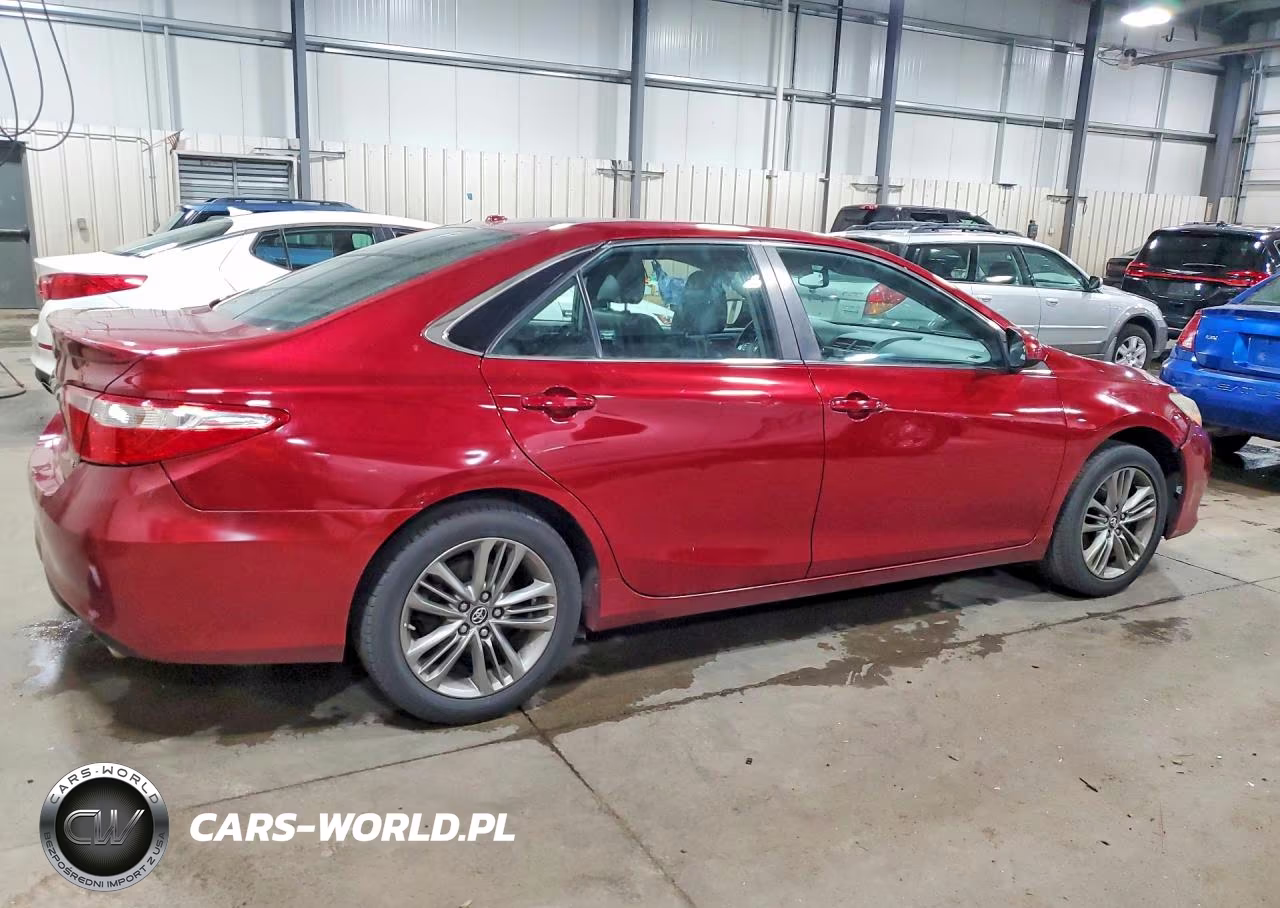 2016 Toyota Camry Se VIN:4T1BF1FK3GU571325 - 3