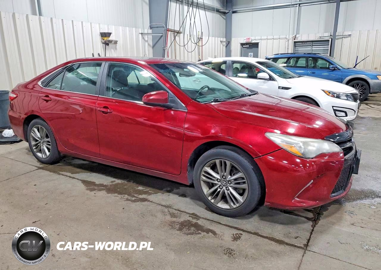2016 Toyota Camry Se VIN:4T1BF1FK3GU571325 - 4