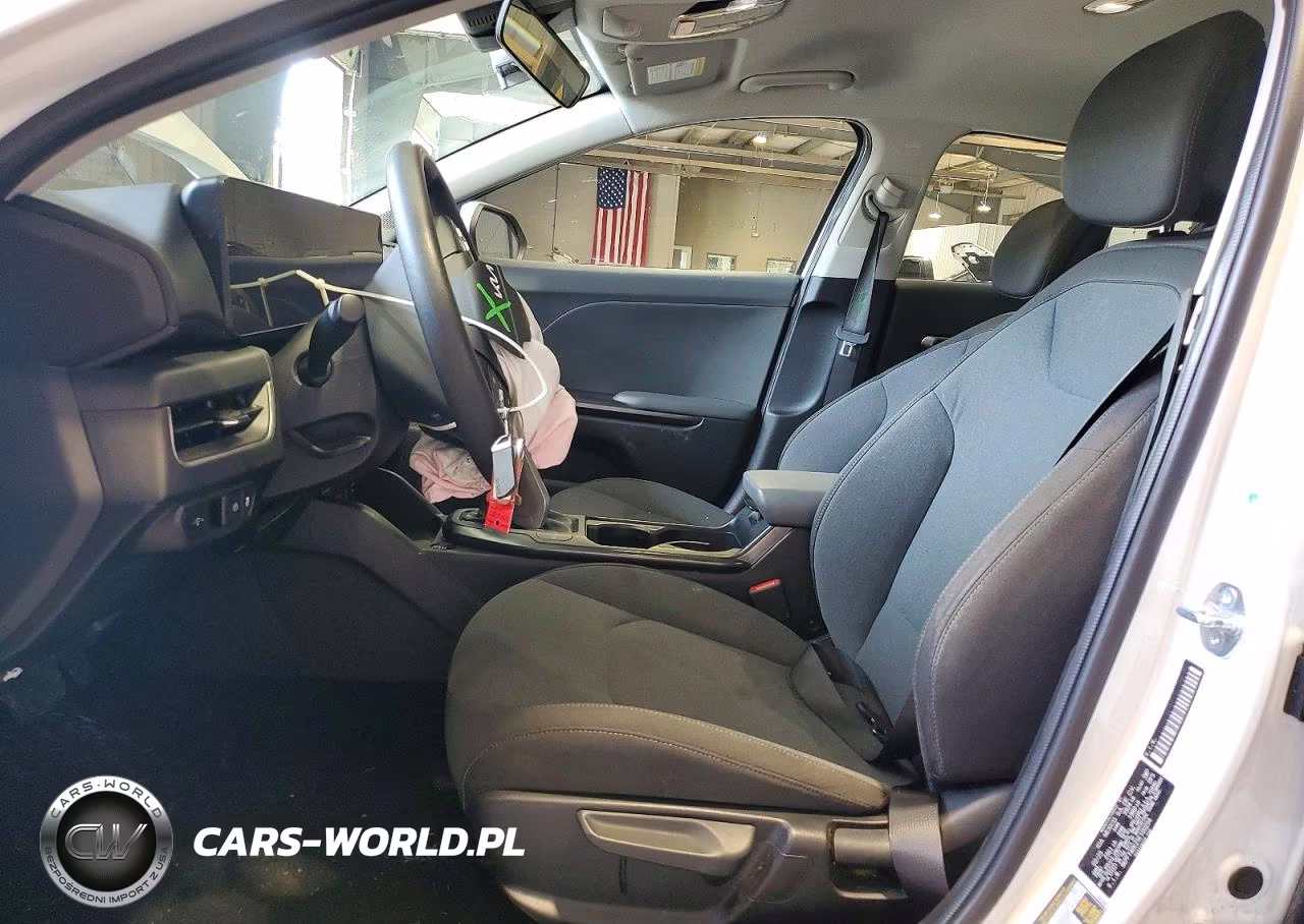2025 Kia K4 Lxs VIN:3KPFT4DE2SE100254 - 7
