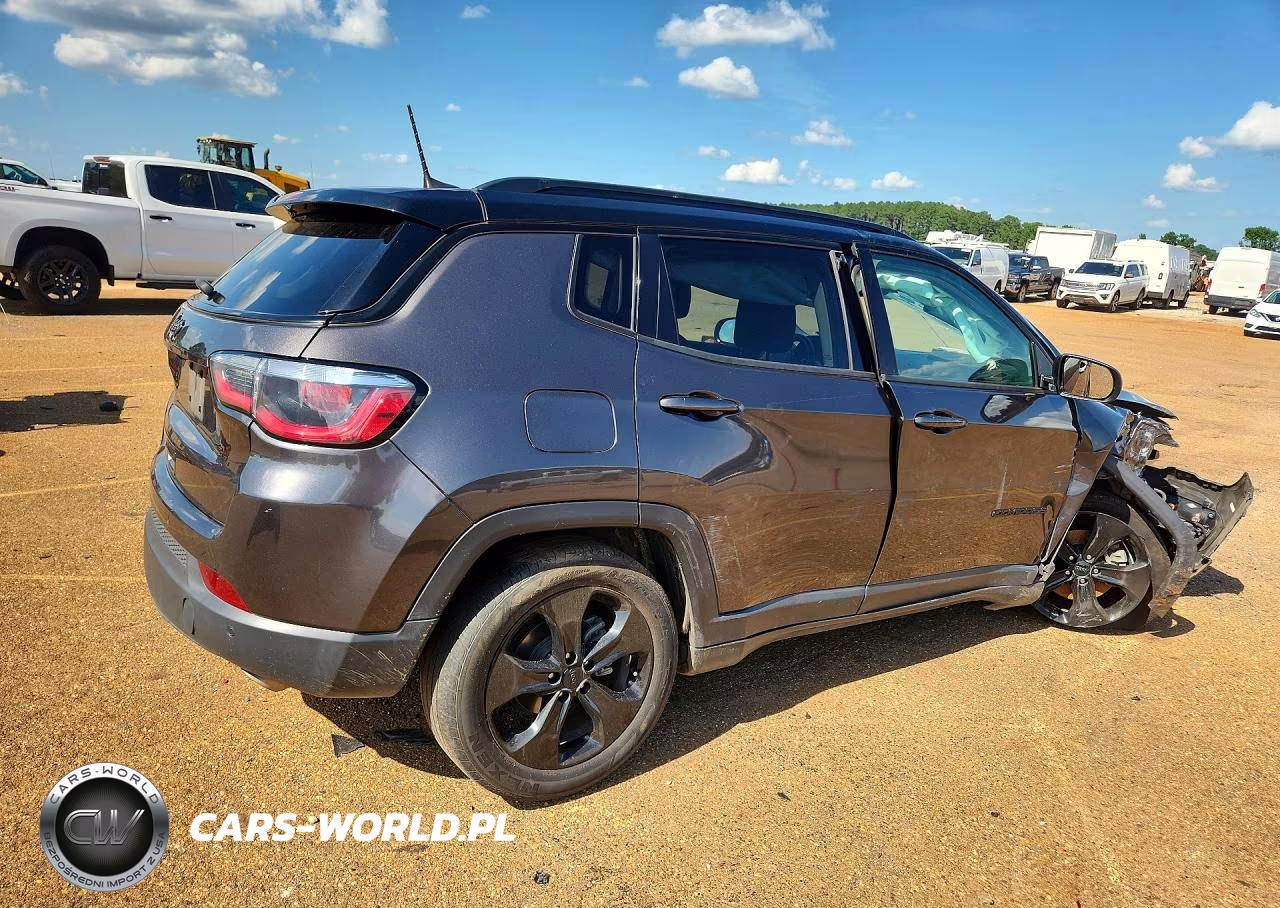 2020 Jeep Compass Latitude VIN:3C4NJCBB3LT140991 - 3