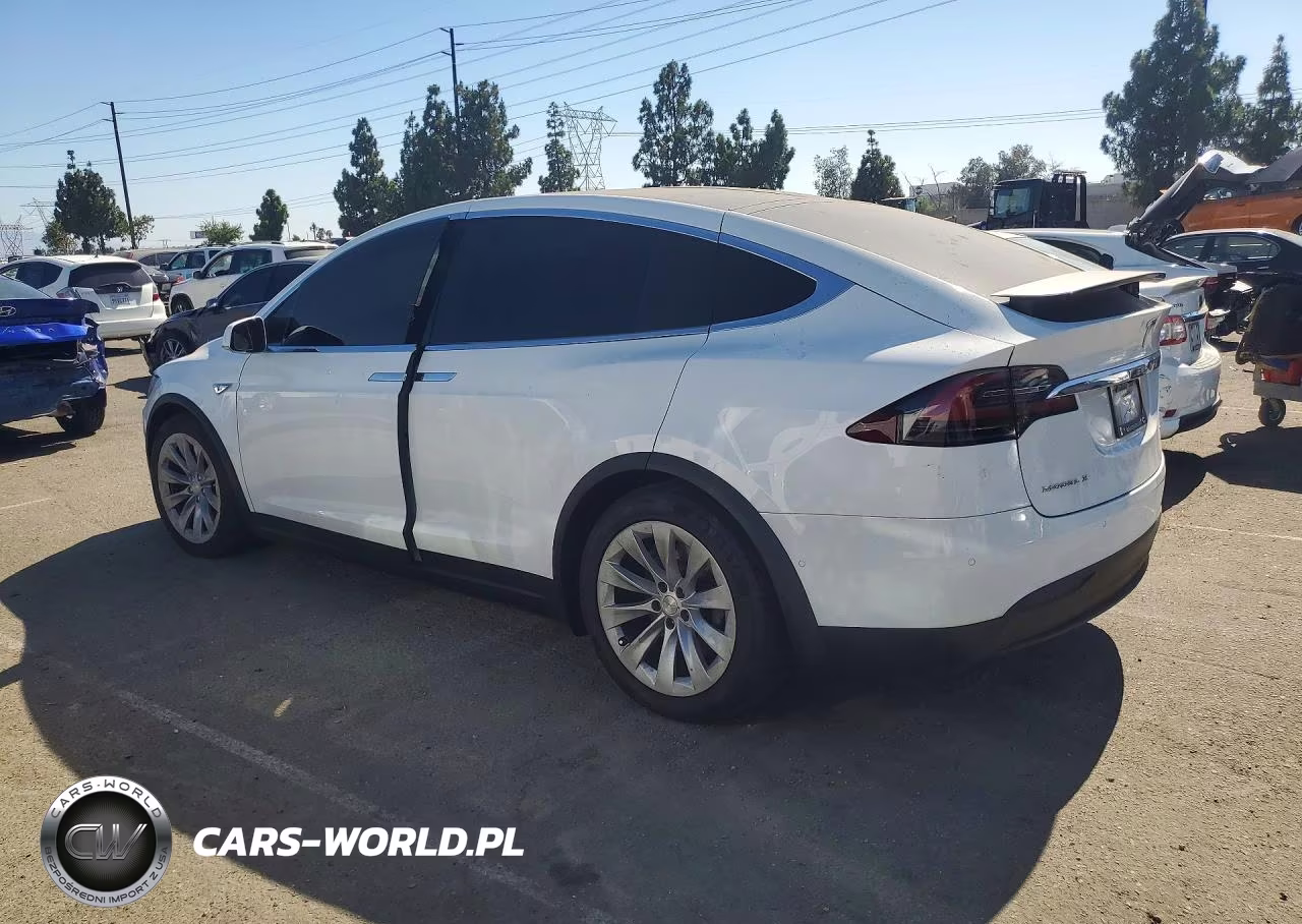 2016 Tesla Model X VIN:5YJXCBE2XGF003883 - 2