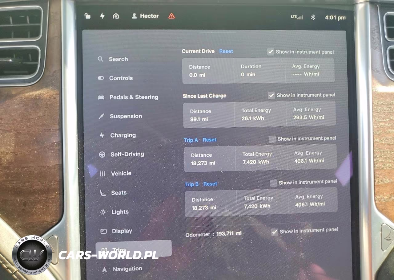2016 Tesla Model X VIN:5YJXCBE2XGF003883 - 9