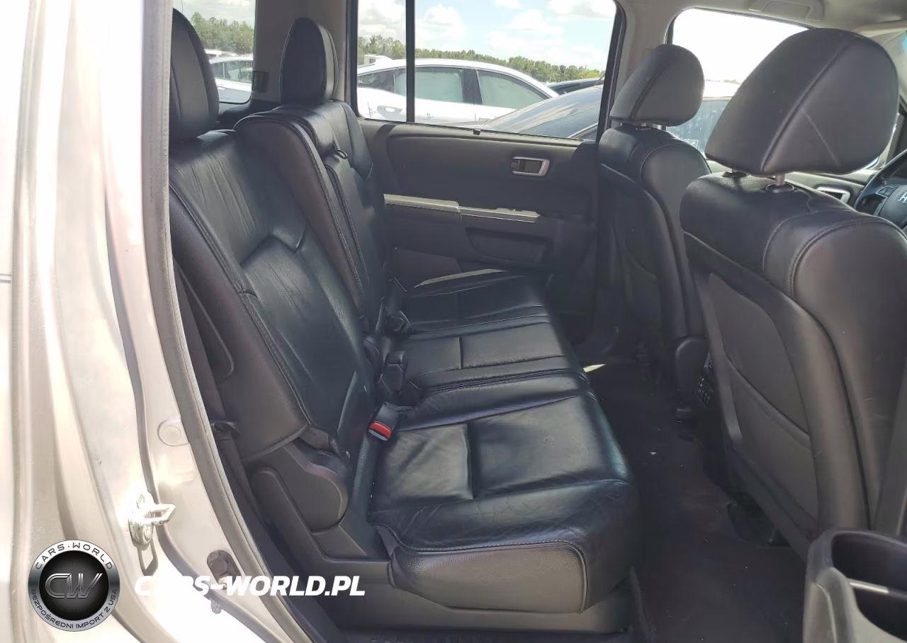 2012 Honda Pilot Touring VIN:5FNYF3H91CB023475 - 10