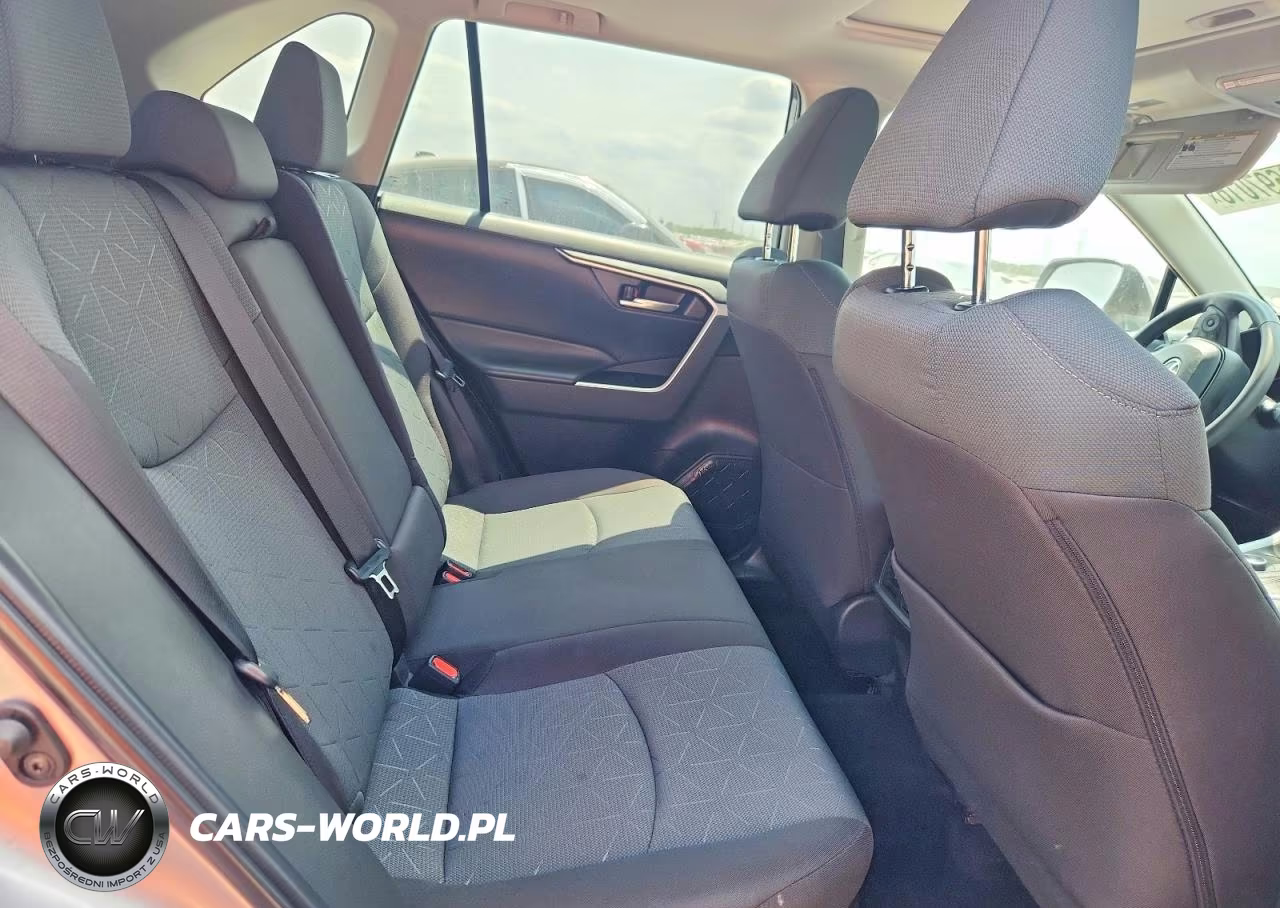 2025 Toyota Rav4 Hybrid Xle VIN:4T3RWRFV9SU207840 - 11