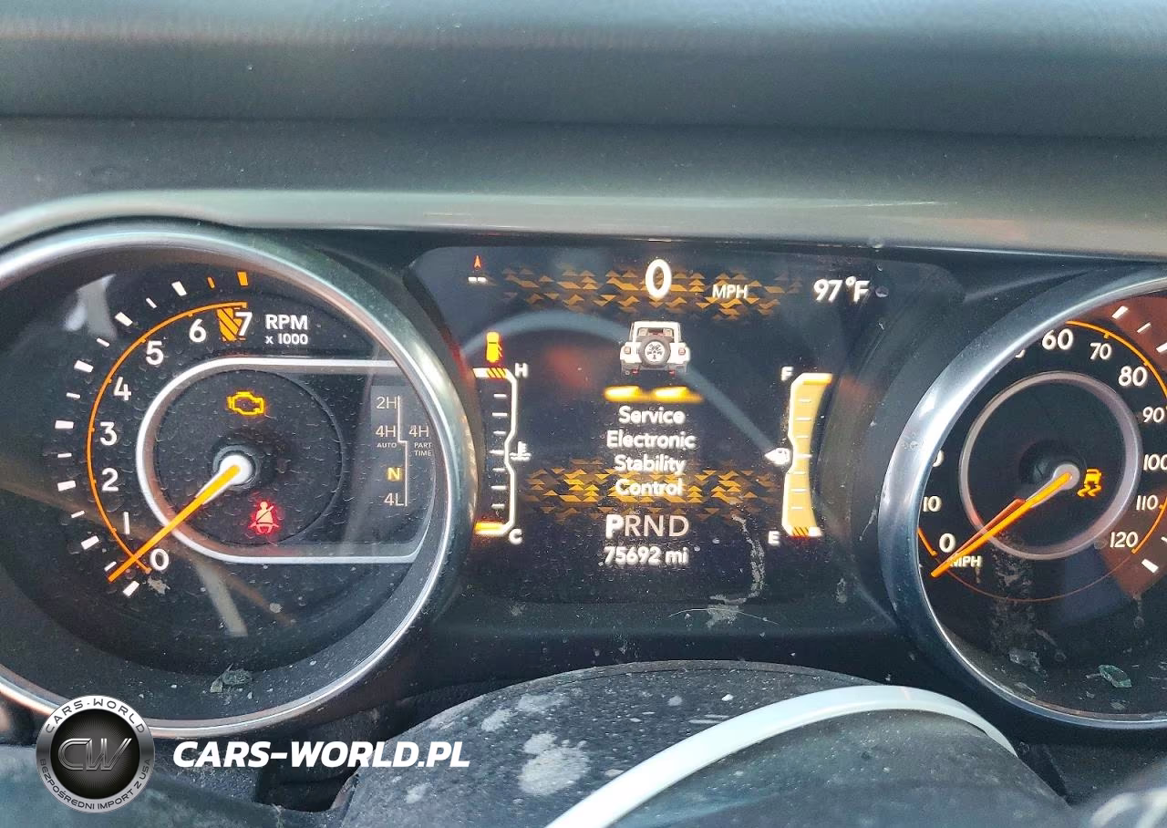 2020 Jeep Wrangler Unlimited Sahara VIN:1C4HJXEGXLW193757 - 9